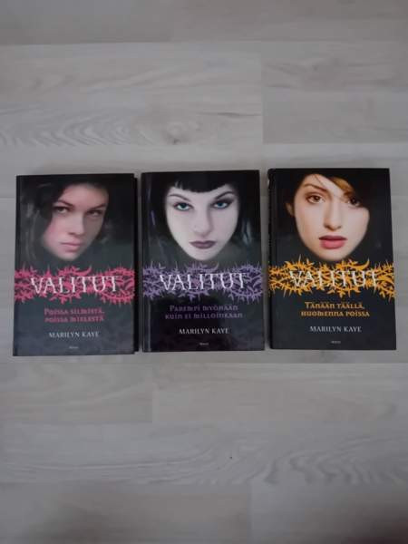 Marilyn Kaye: Valitut (3 osaa) Kangasala – foto 1