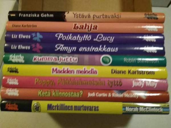 Tl-kerhon kirjat Kajaani – foto 1