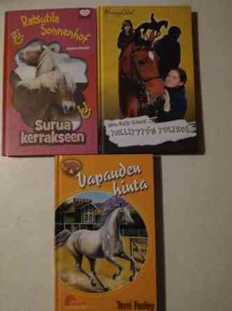 Erillaisia heppa-kirjoja Kajaani