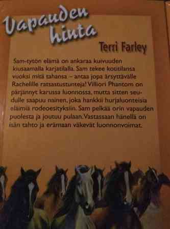 Erillaisia heppa-kirjoja Kajaani