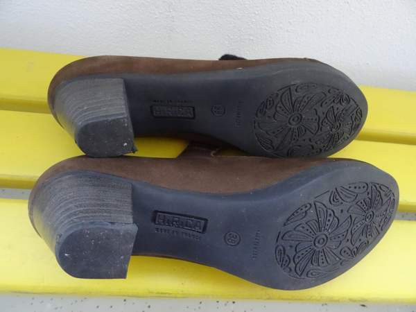 Hirica-merkkiset nahkakengät Helsinki - valokuva 2