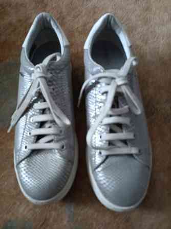 Geox respira hopeiset  tossut tennarit 40/25.5cm Helsinki