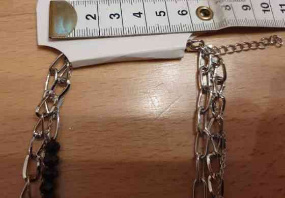 Uusi 3-os. Upea kaulakoru ja korvakorut Helsinki