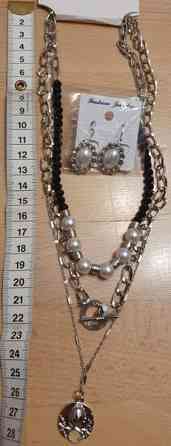 Uusi 3-os. Upea kaulakoru ja korvakorut Helsinki