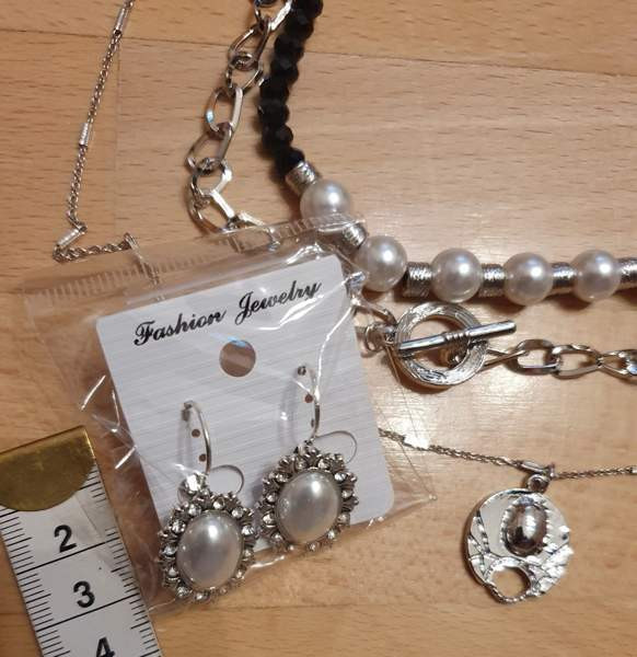 Uusi 3-os. Upea kaulakoru ja korvakorut Helsinki – foto 4