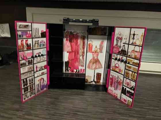 Barbie vaatekaappi Lapua