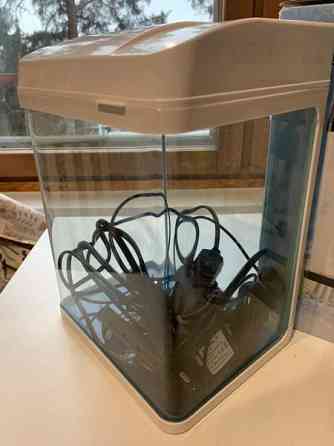 Brand new white aquarium + food and decor Эспоо