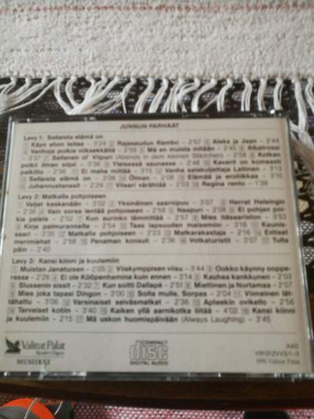 Juha Vainio 4:n CD:n boxi Rovaniemi – foto 3