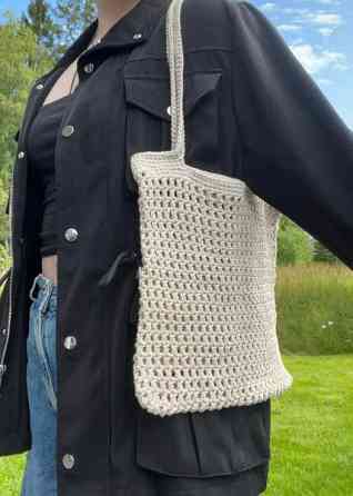 Virkattu laukku Lempaeaelae