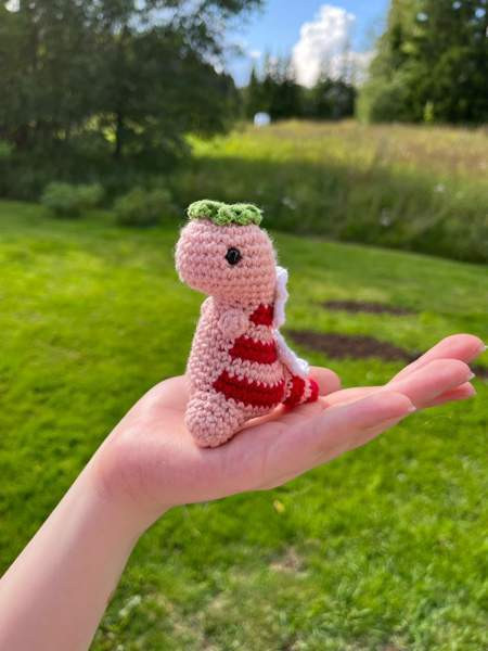 Virkattu mansikka dino Lempaeaelae - photo 1