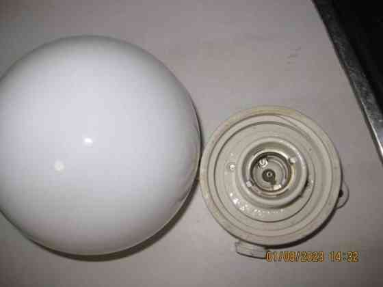 Katto/seinä valaisin Tampere