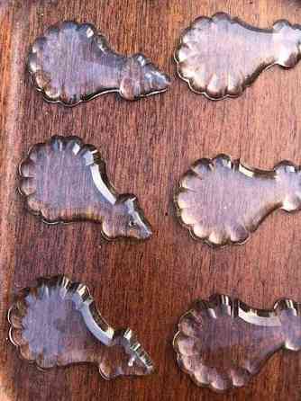 Lehdenmuotoisia kristalleja 8x5 cm Kaarina