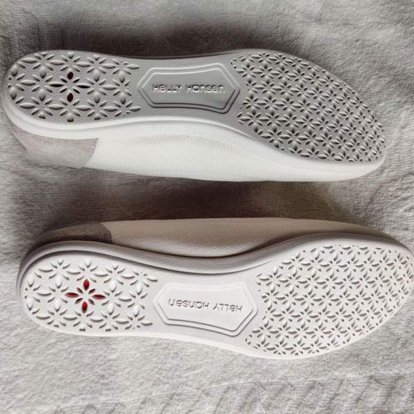 Helly Hansen -kengät, koko 38.7,  uusi, väri off white Salo - valokuva 6