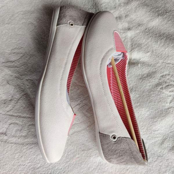 Helly Hansen -kengät, koko 38.7,  uusi, väri off white Salo - valokuva 5