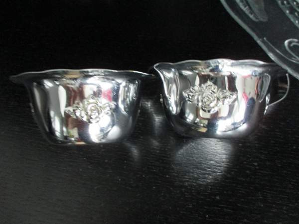 Sokerikko ja kermakko erittäin kiiltävää terästä Espoo – foto 1