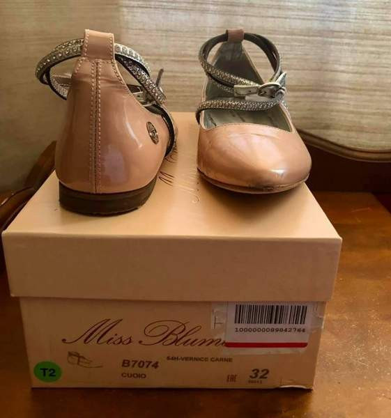 Juhlakengät/ ballerinat Miss Blumarine. Koko 32 Helsinki - изображение 4