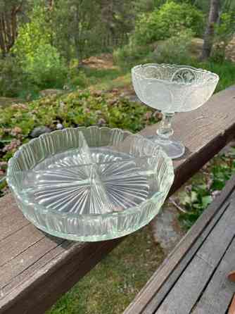 2 lasista rarjoiluastiaa Kaarina