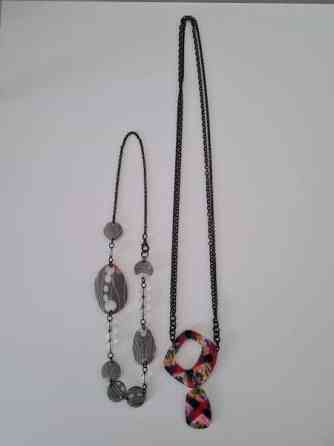 Uniikit kaulakorut 2 kpl Helsinki