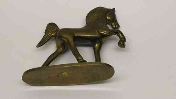 Hevonen figuuri, messinki Mikkeli