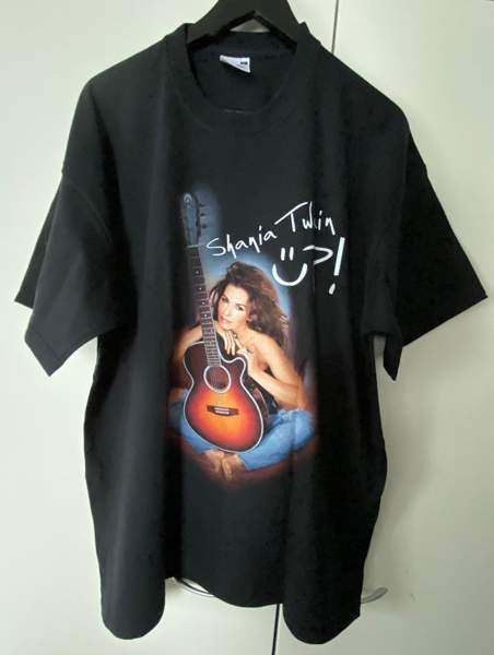 Shania Twain UP! Kiertueen T-paita Kuopio – foto 1
