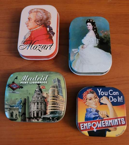 Metalliset pillerirasiat Helsinki - valokuva 1