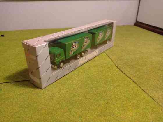 Kuorma-auto boksissa (H0) Тампере