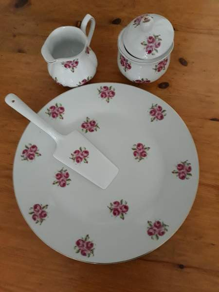 Tarjoiluvälineet Hyvinge – foto 1