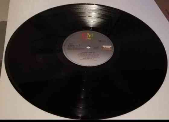 LP Any Trouble, On Tour With Joan Armatrading Kokkola