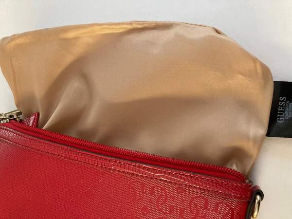 Guess pikkulaukku/ lompakko Эспоо - изображение 4