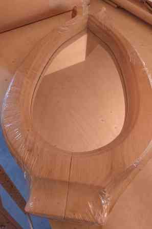 Peili längenmuotoisella kehyksellä Mynämäki