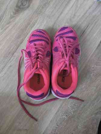 Tyttöjen lenkkarit Helsinki