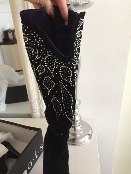 Upeat mustat saappaat strasseilla 35 Vantaa - valokuva 4