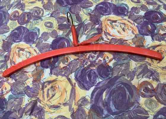 Vintage puuhenkarit muovinauhapäällysteellä Helsinki