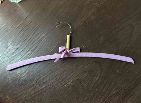 Vintage puuhenkarit muovinauhapäällysteellä Helsinki