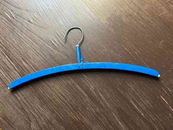 Vintage puuhenkarit muovinauhapäällysteellä Helsinki