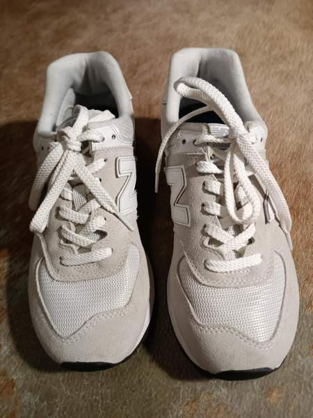 New Balance Classic 574  tossut lenkkarit 40/26cm Helsinki - изображение 1