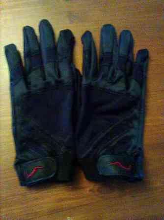 Ratsastus sormikkaat Kiuruvesi