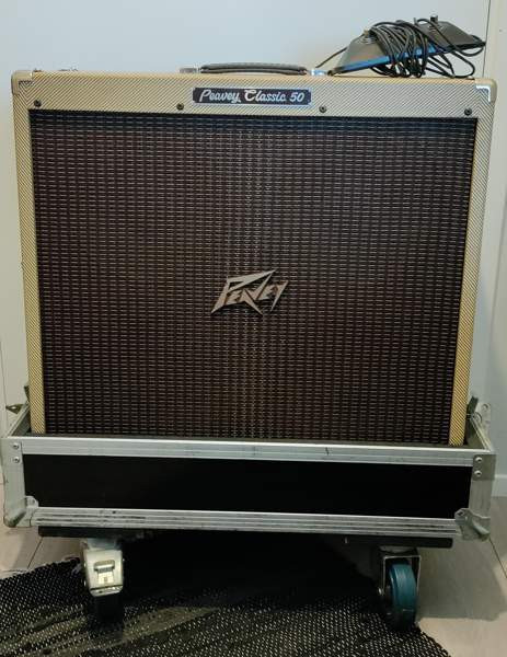 Peavey Classic 50 410 + Holmberg case Oulu – foto 1