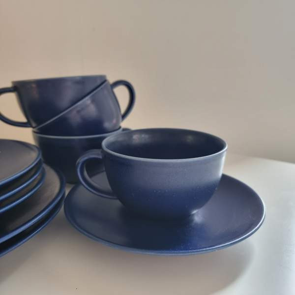 Arabia tummansininen 24h asiat Helsinki – foto 1