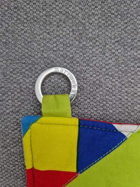 Marimekko patalappu metallirenkaalla Helsinki - valokuva 3