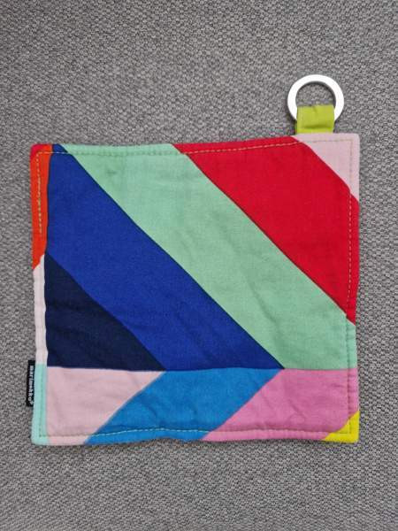 Marimekko patalappu metallirenkaalla Helsinki - valokuva 1