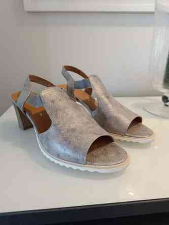 Myydään  Ara kengät Espoo