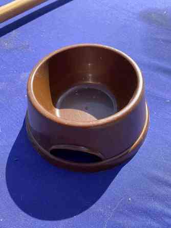 Englannissa tehty ruokakuppi Kissalle/Pienelle Koiralle Alavus