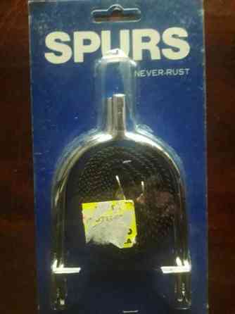 Kuolaimet uudet.koko 14.5 cm.10 €/kpl.kannukset ja remmit,uudet 7€. Raahe