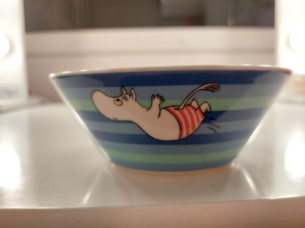 Uimahyppy kulho Kaarina - valokuva 2