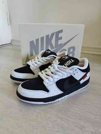 Nike SB Dunk Low TIGHTBOOTH Helsinki