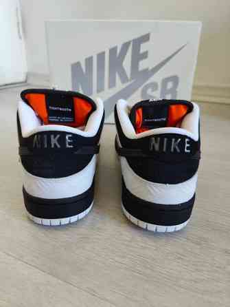 Nike SB Dunk Low TIGHTBOOTH Helsinki