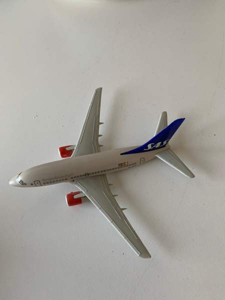 Boeing 737 pienoismalli SAS Vihti – foto 3