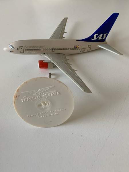 Boeing 737 pienoismalli SAS Vihti – foto 6
