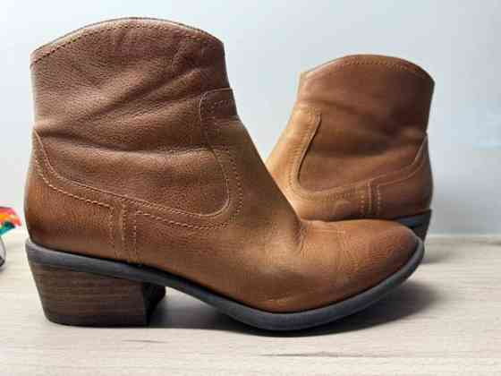 Clarks nahkanilkkurit koko 38 Лахти